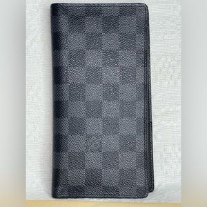 Louis  Vuitton Damier graphite brazza long wallet